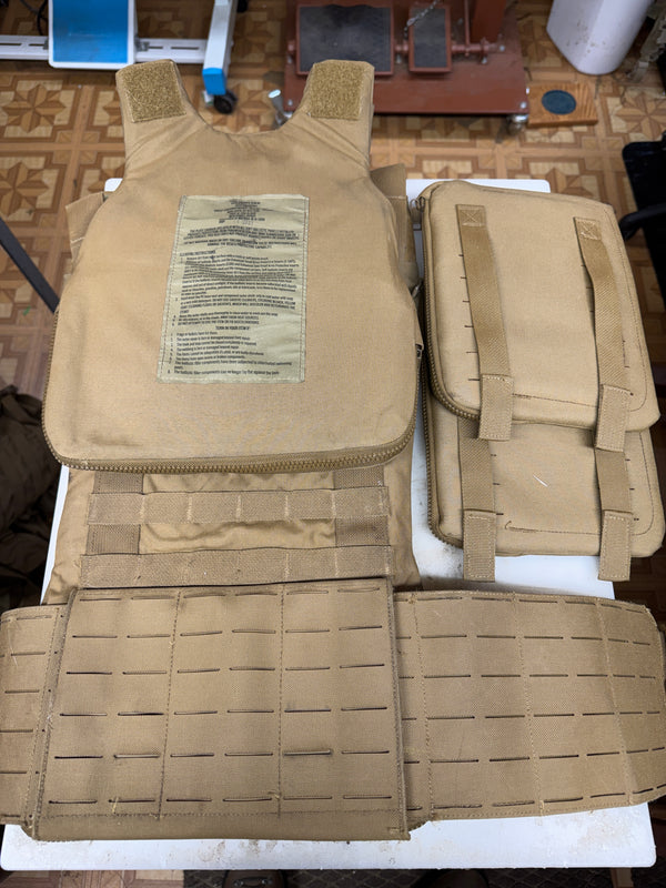 個人装備 USMC GEN3 PLATECARRIER COMPLETE MEDIUM USMC Marine Corps Plate Carrier Gen III Complete System Coyote