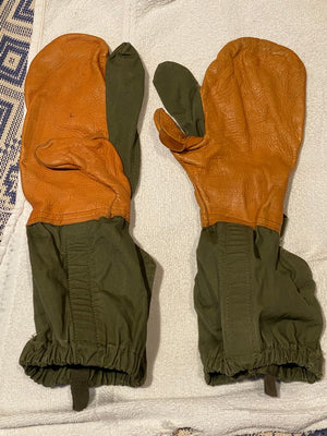 Vintage 1951 US Army Gunners Gloves Mittens Trigger Finger Leather Vietnam era