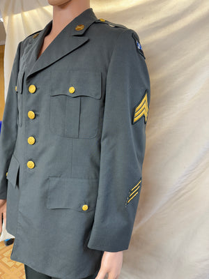Original US Army Green Service Uniform Vietnam Era 40R Jacket