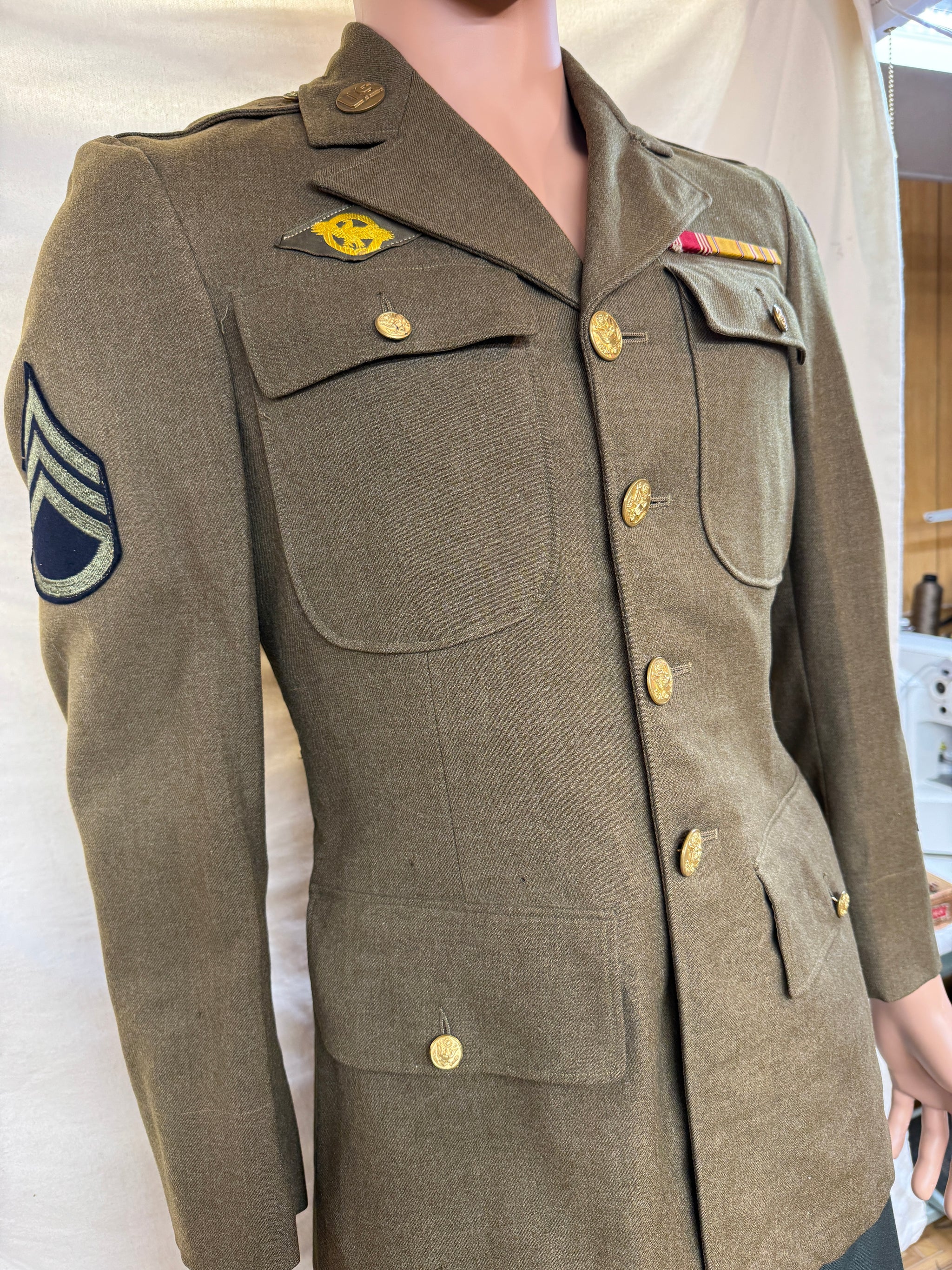 ww2 army dress uniform Nursing in World War II Rank chevrons Throwback Army: World War II-Style