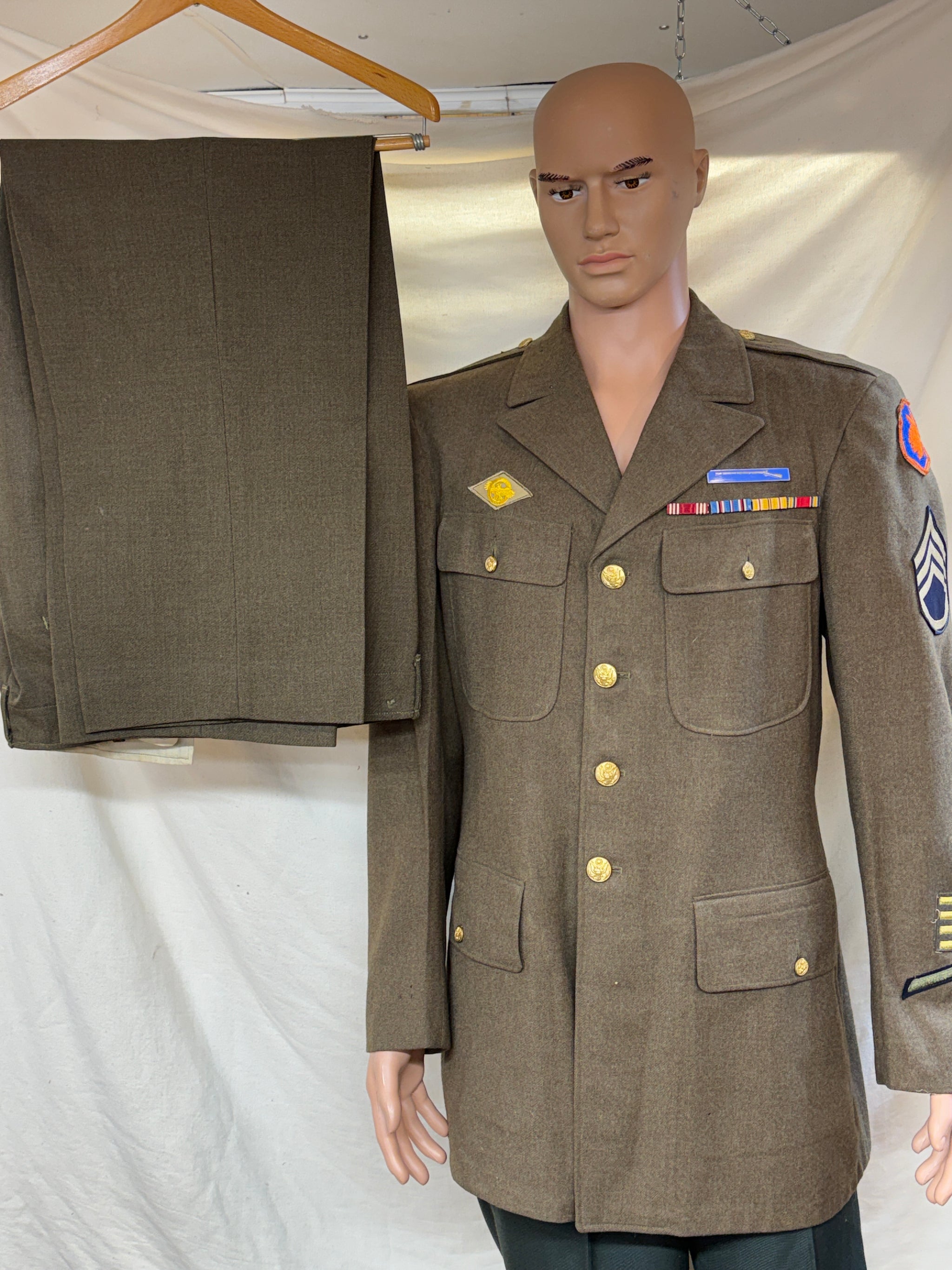 WW II ARMY DRESS UNIFORM WW II ARMY DRESS UNIFORM