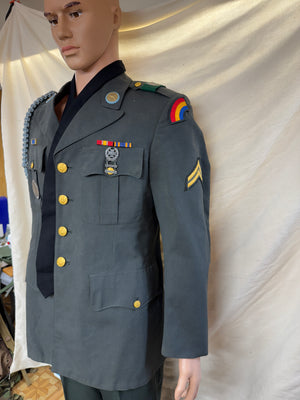 US Army Dress Green Military Jacket & Tie Vietnam Era Size 39R