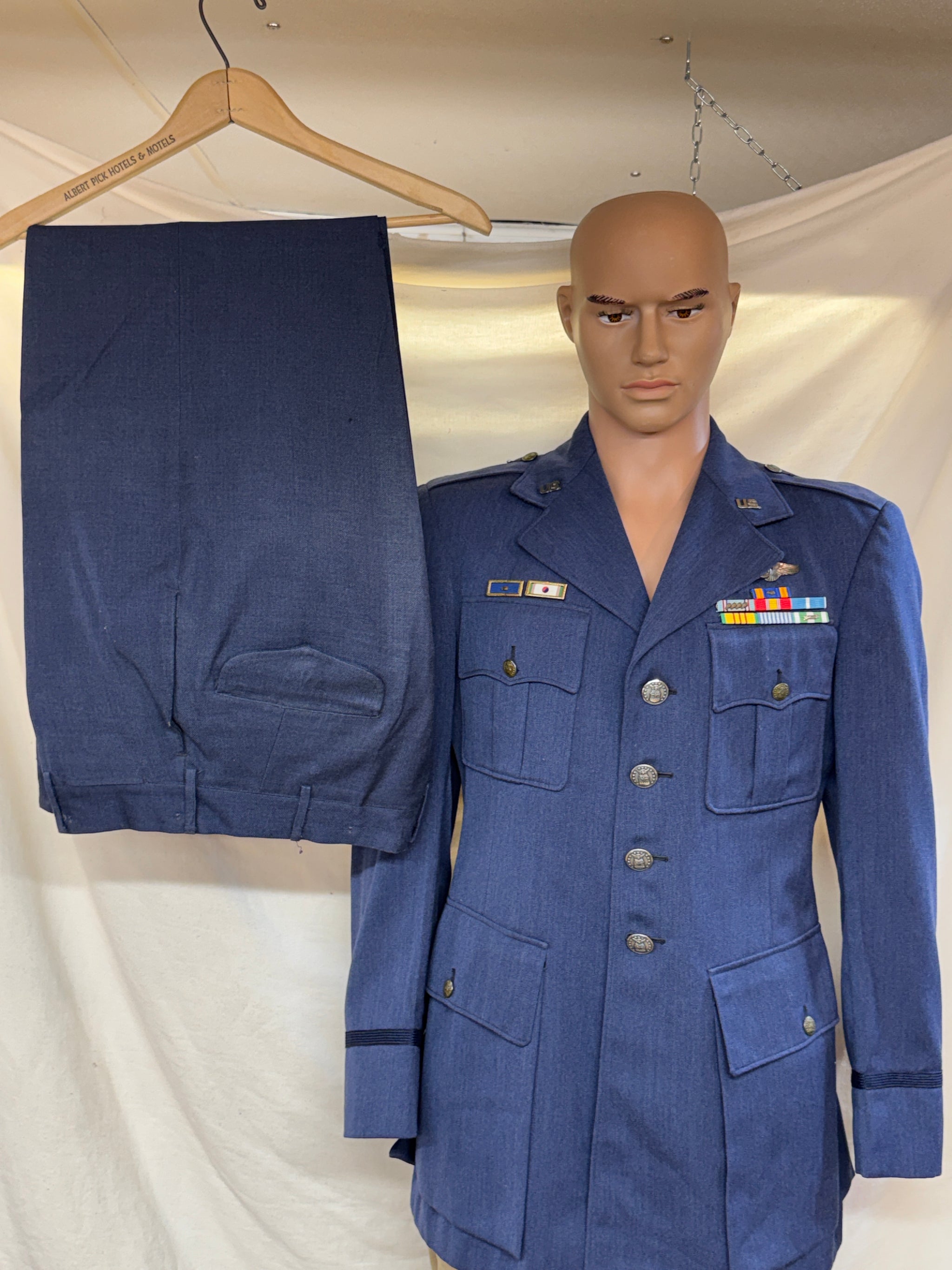 Original Korean War USAF Officer's Dress Blue Uniform Jacket/Pants - LockNWalkHarness Original Korean War USAF Officer's Dress Blue Uniform Jacket/Pants - LockNWalkHarness