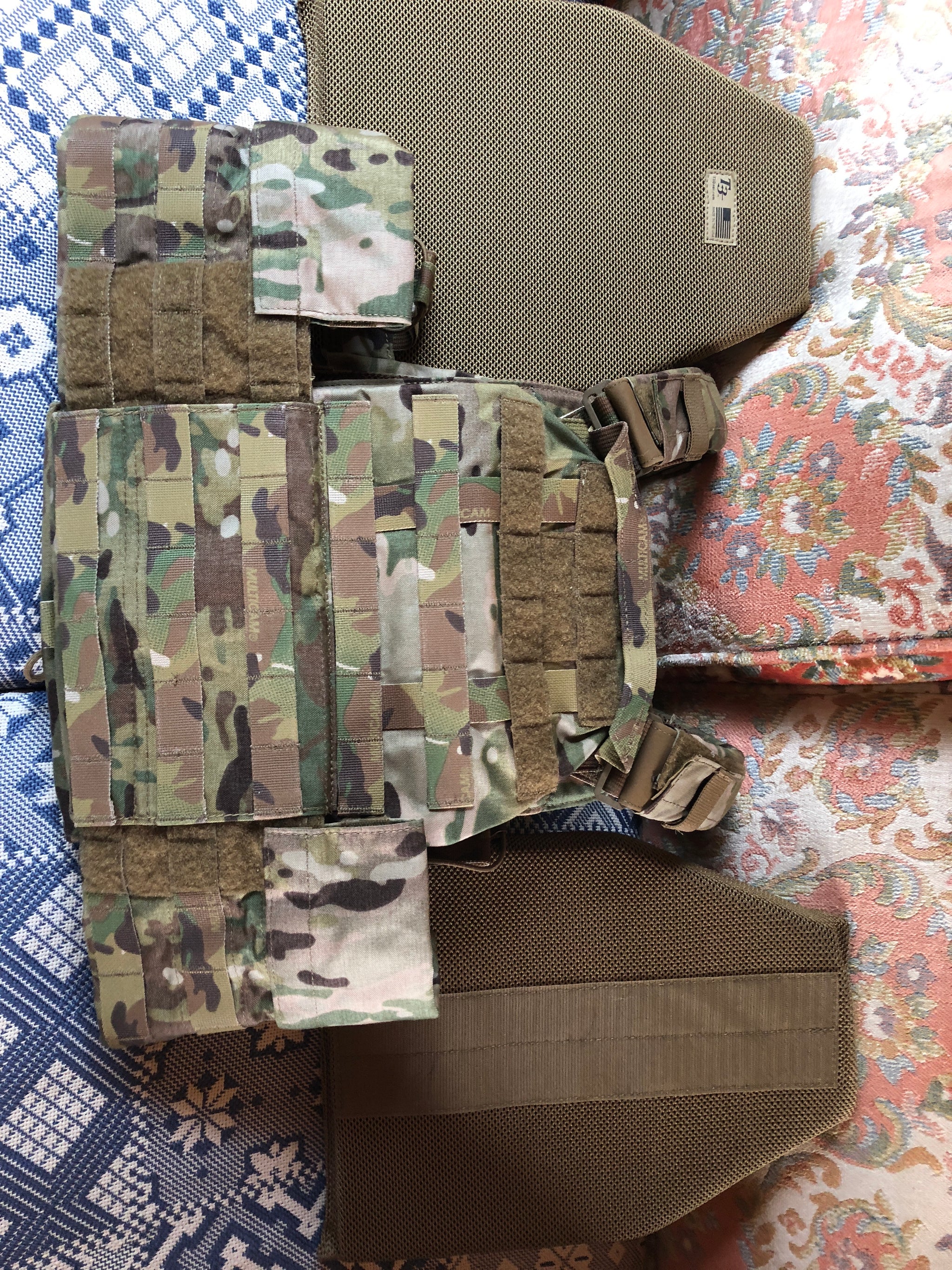 NEW T3 Geronimo 2 Plate Carrier / multicam W/ Flotation kit -Size 