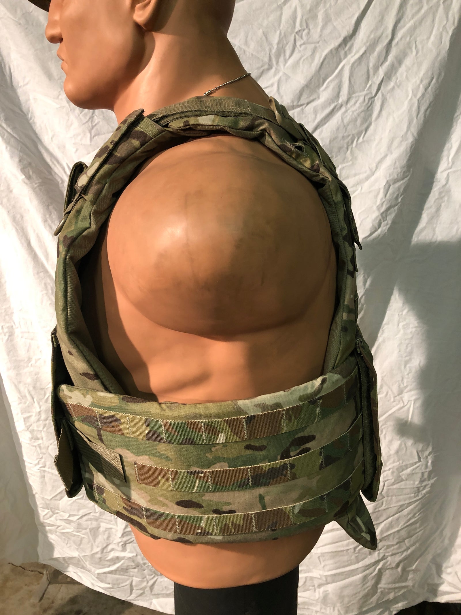 "NEW IN BAG"Improved Outer Tactical Vest (IOTV), GEN II, Complete, ACU