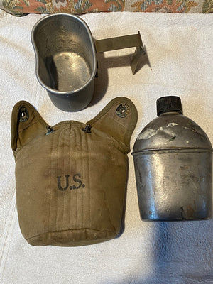US 1943 St. Croix G. CO WW2 COVER US 1944 VOLLRATH Canteen SET