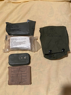 Vietnam Era US Aviators Combat Medic kit First Aid Bag + WW 2 ITEMS