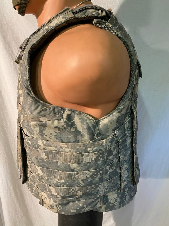Improved Outer Tactical Vest (IOTV), GEN II ACU Pattern - LockNWalkHarness