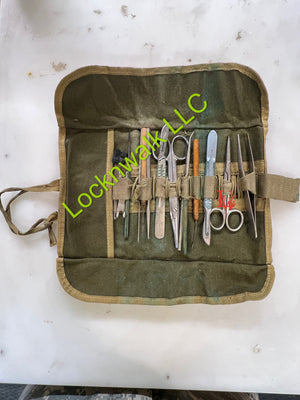 Original U.S. WWI OR WWII Medical (CAPTAIN) Officer's Case Field Surgical Kit